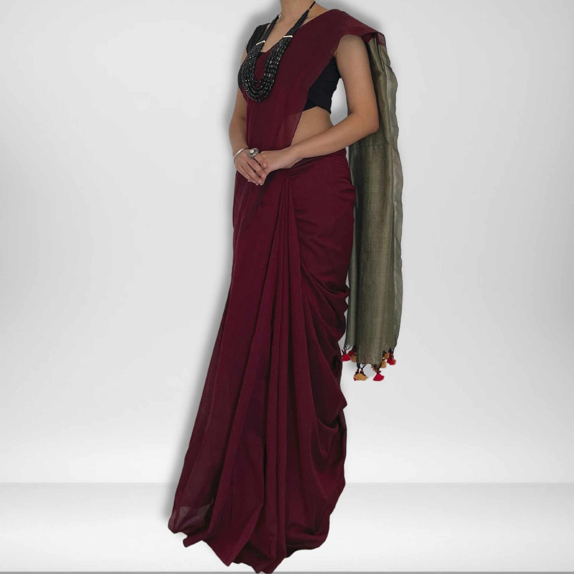 Gia, Red and Mehendi Green Khadi Saree by Shobhangini, Khadi Saree, Cotton Saree
